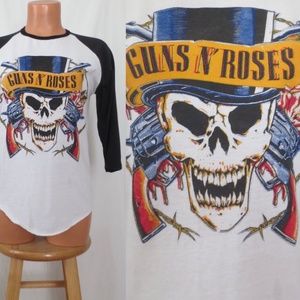 GUNS N ROSES Not in This Lifetime 2017 tour shirt